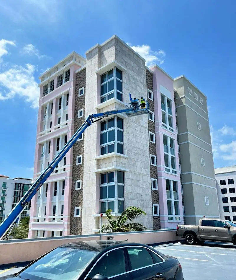 Building facade windows in West Palm Beach FL